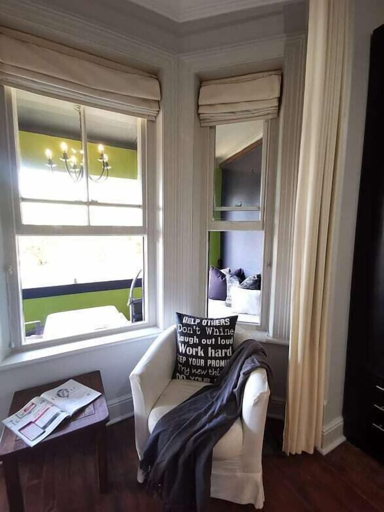 Фото Cactus House Gay Male Guesthouse - Adults Only