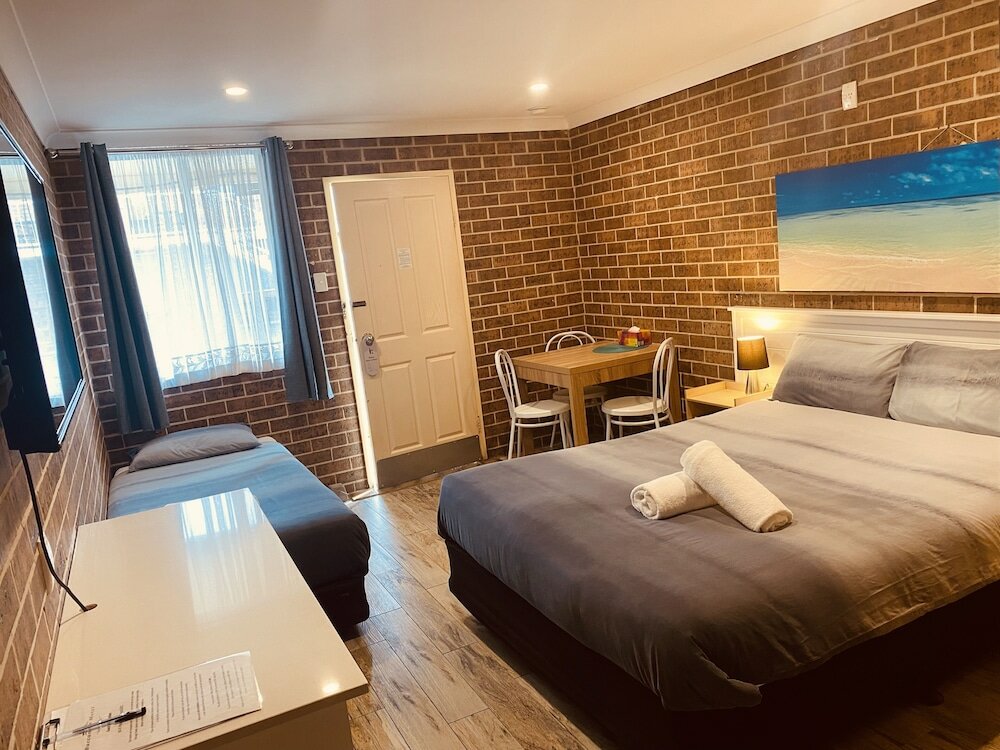 Фото Buccaneer Motel