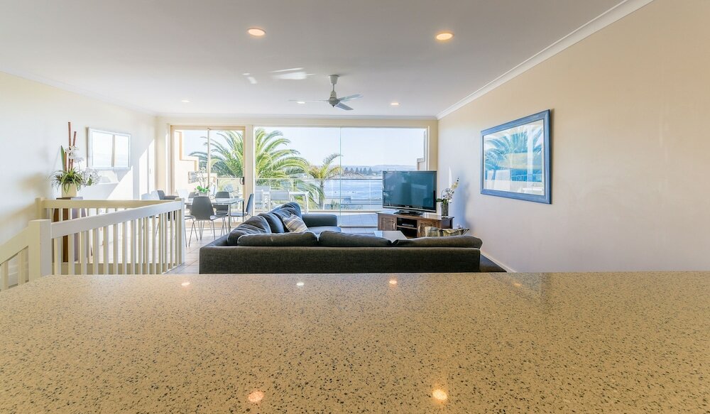 Фото The Bluff Resort Apartments