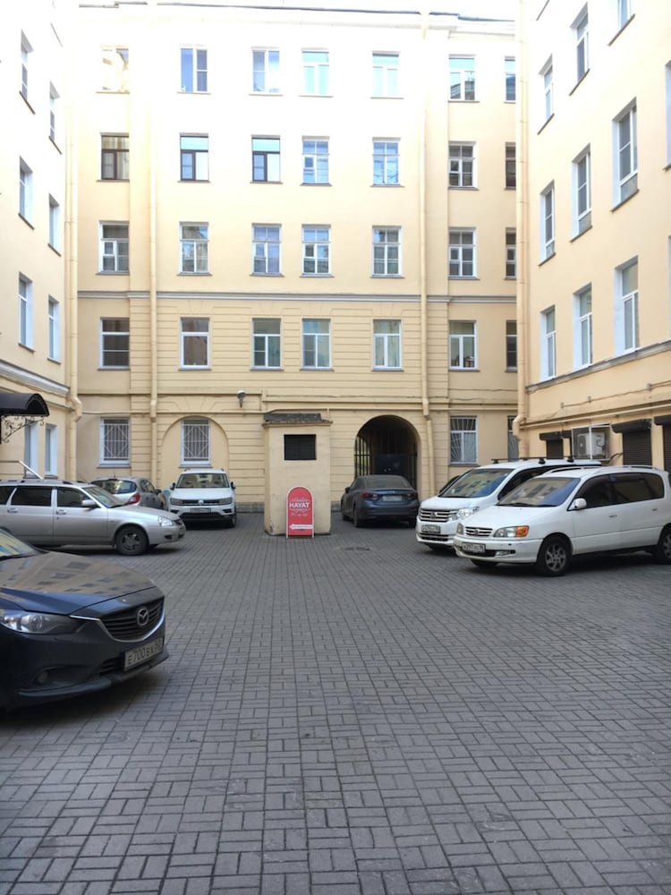 Фото Bridges SPb Rooms