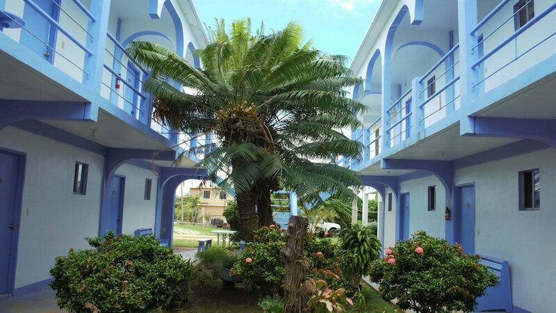 Гостиница Lorilynns Hotel Tinian
