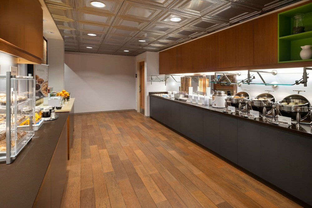 Фото Residence Inn by Marriott Boston Downtown/Seaport