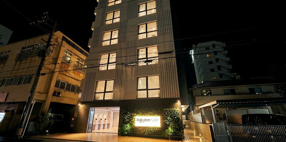 Фото Lacer Okinawa Naha Tomariport