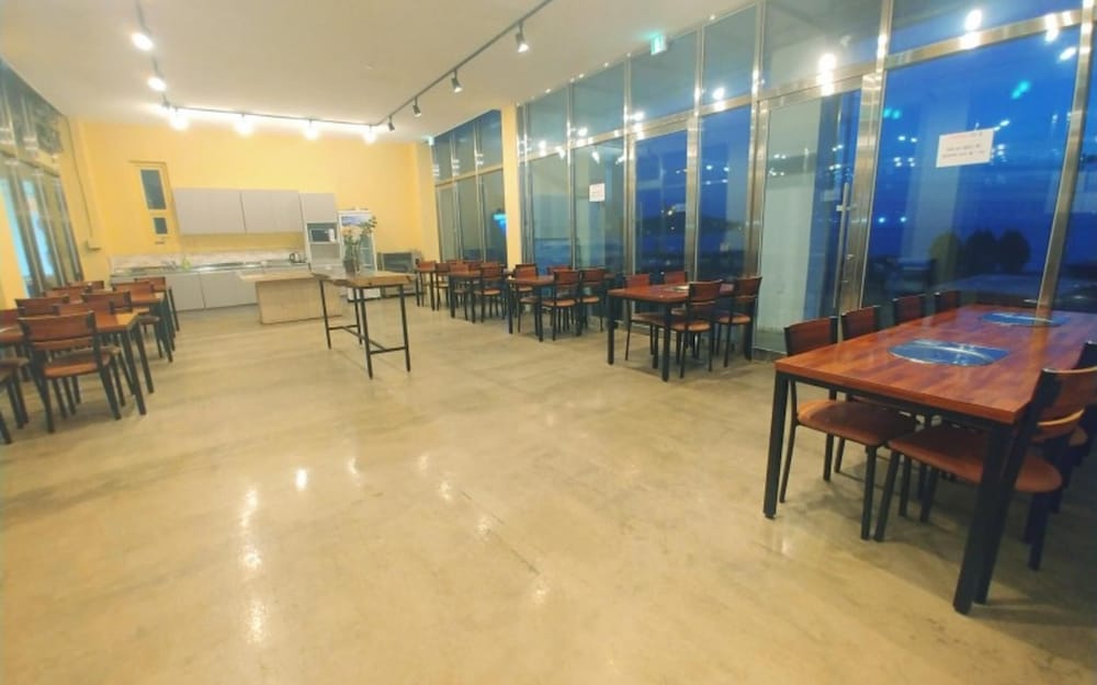 Фото Eulwangri Elim Beach Zone Pension