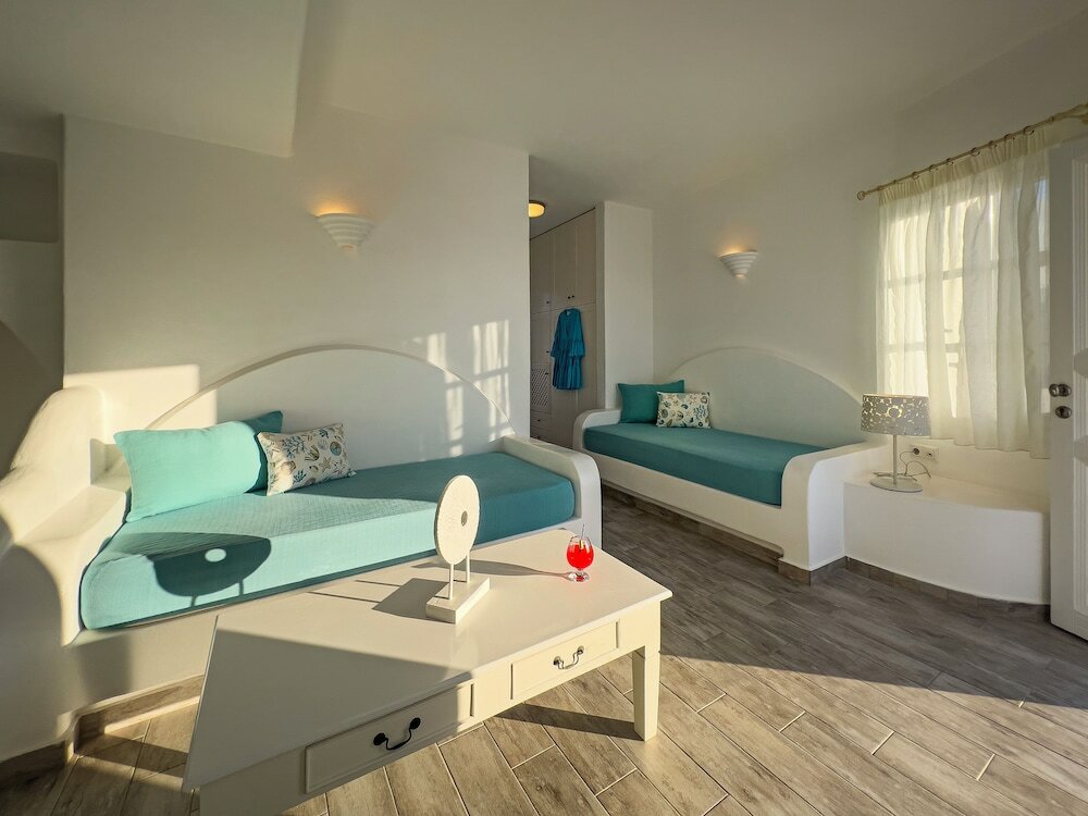 Фото Aspalathras White Hotel