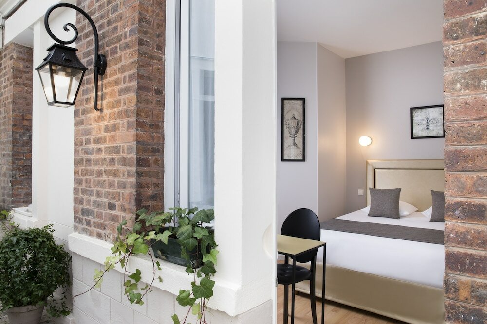 Фото Hotel des Roys Versailles