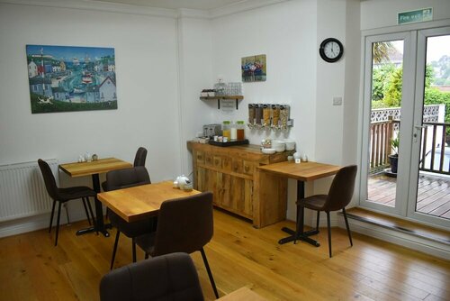 Гостиница Acorn Lodge в Торки