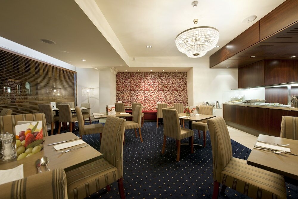 Фото Scenic Hotel Southern Cross