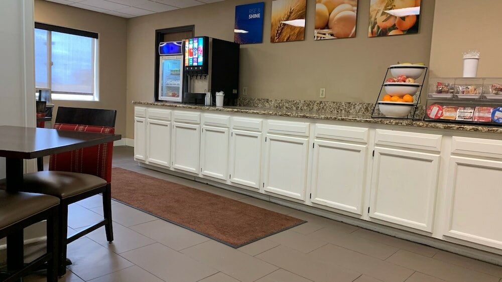 Фото Comfort Inn Garden City