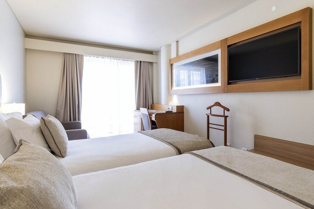 Фото Comfort Inn Ponta Delgada