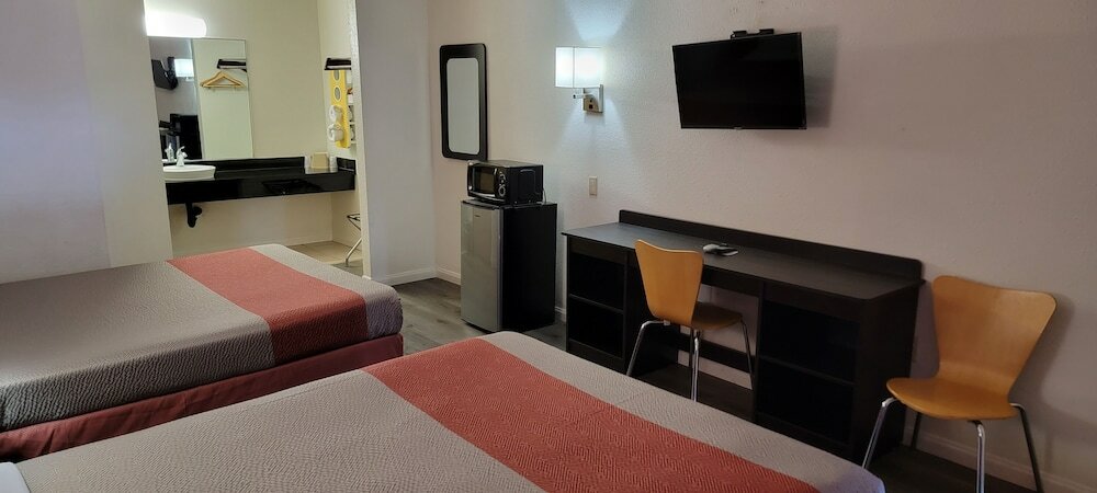 Фото Motel 6 Santa Nella, Ca - Los Banos