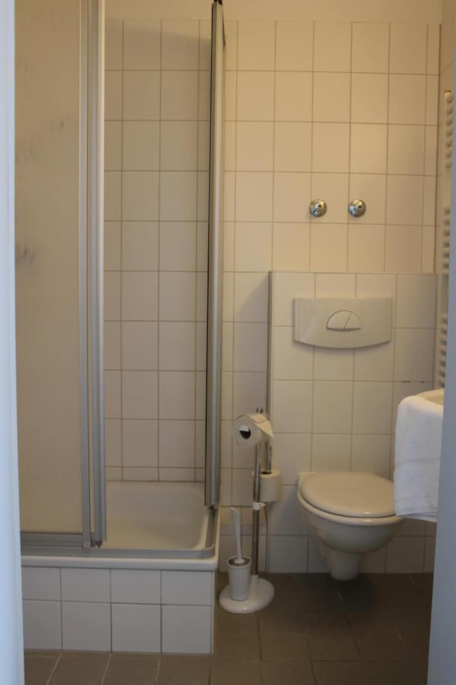 Фото Plaza Inn Hannover City Nord