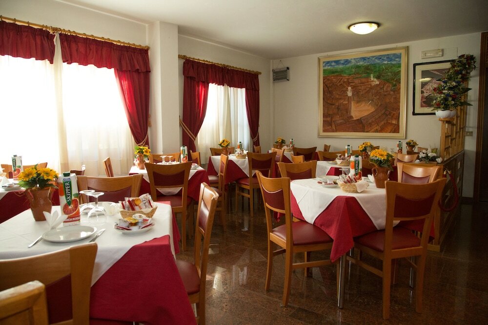 Фото Hotel Del Lago