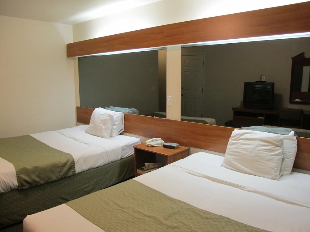 Фото Microtel Inn & Suites by Wyndham Eagle River/Anchorage Area