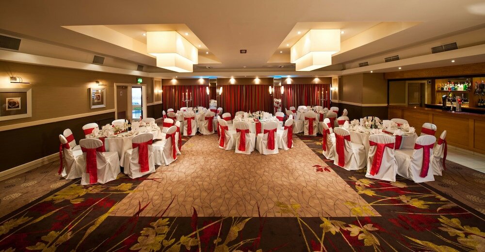 Фото Leonardo Inn Glasgow West End