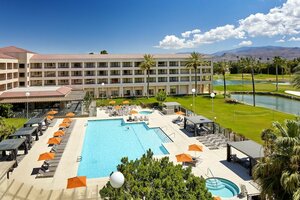 Гостиница DoubleTree by Hilton Hotel Golf Resort Palm Springs в Палм-Спрингс