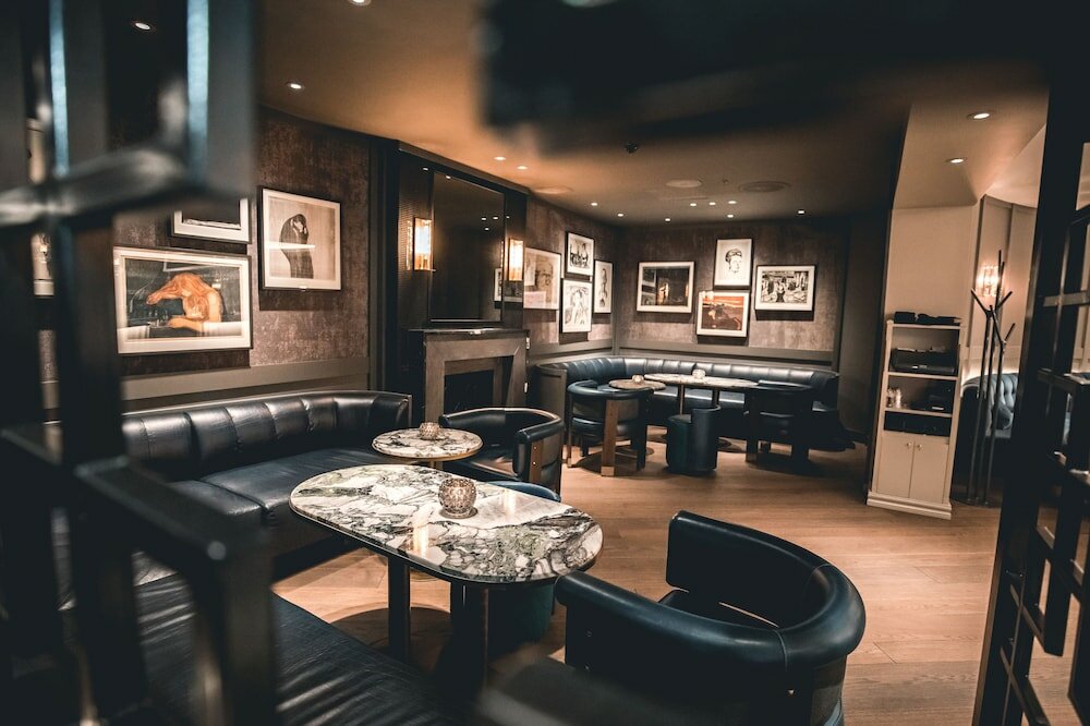 Фото Continental