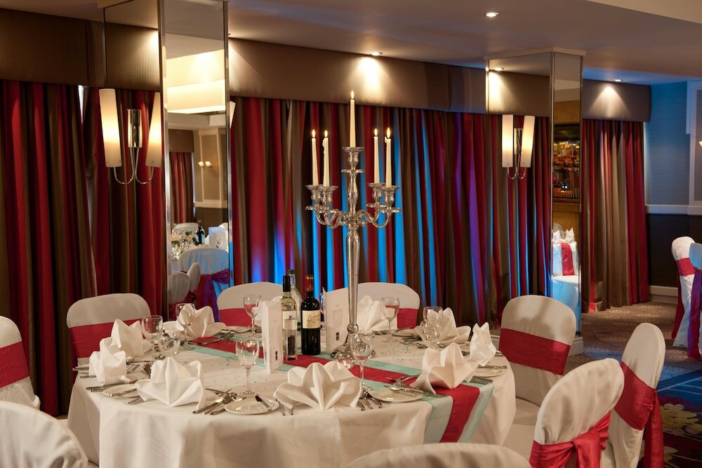 Фото Leonardo Inn Glasgow West End