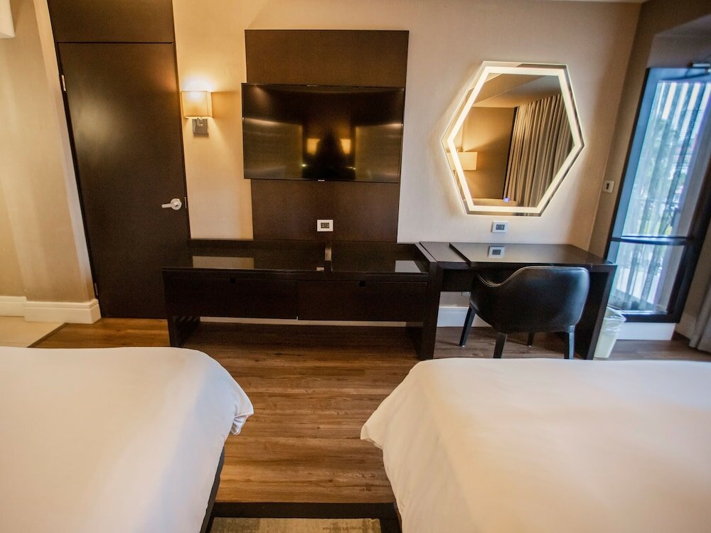 Фото Hotel Lucerna Tijuana