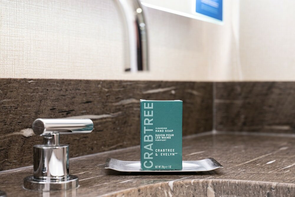 Фото DoubleTree by Hilton Hotel Newark Airport