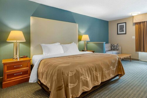 Гостиница Quality Inn & Suites Apex - Holly Springs