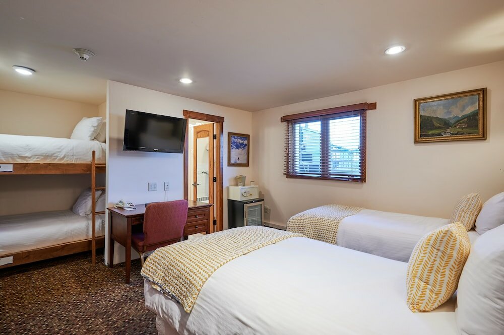 Фото Mountain Chalet Aspen