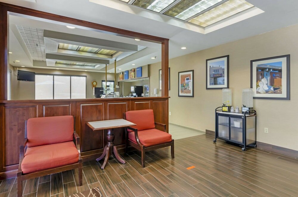 Фото Super 8 by Wyndham Vacaville