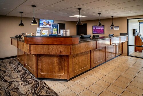 Гостиница Best Western Huntington Mall Inn