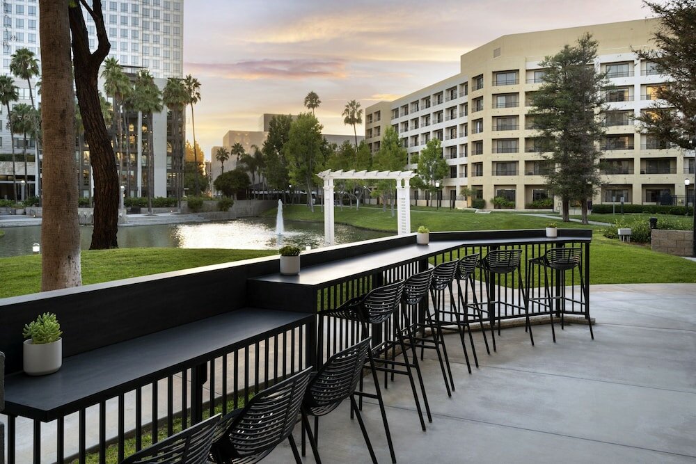 Фото Costa Mesa Marriott