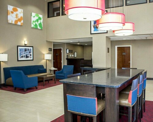 Гостиница Comfort Inn & Suites Fuquay Varina