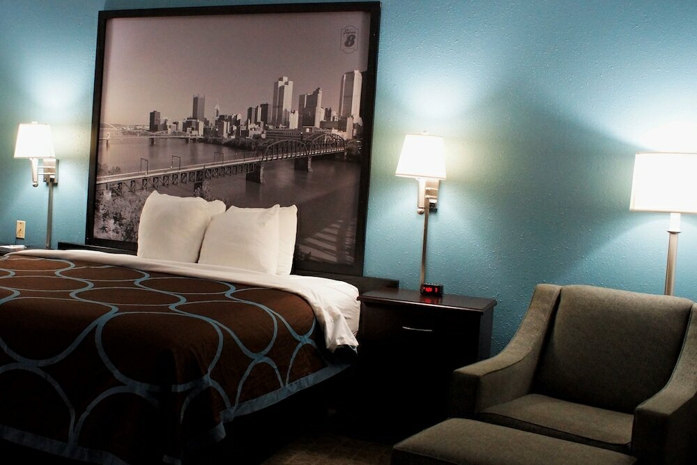 Фото Super 8 by Wyndham Grove City