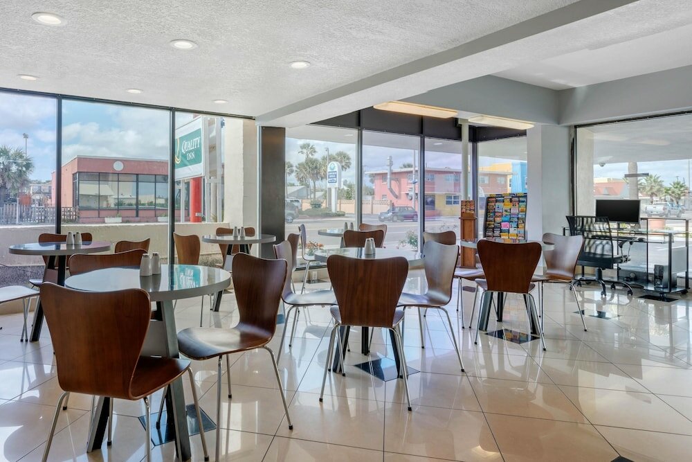 Фото Отель Renaissance Daytona Beach Oceanfront