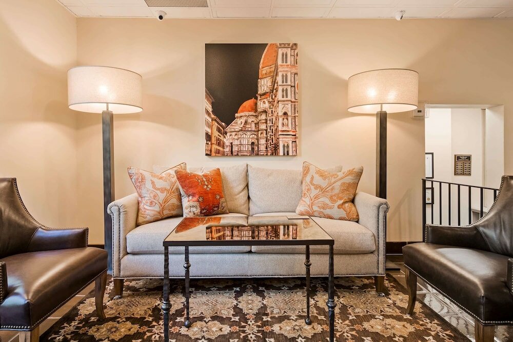 Фото Seville Plaza Hotel, Trademark Collection by Wyndham