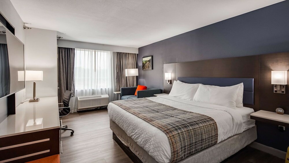 Фото Best Western Premier Richmond City Gateway