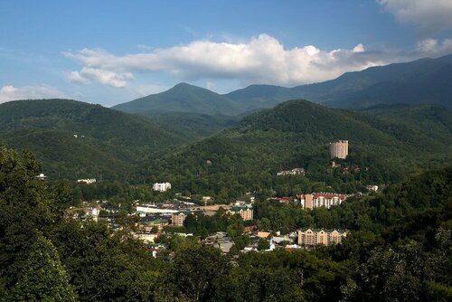 Гостиница The Park Vista - a DoubleTree by Hilton Hotel - Gatlinburg