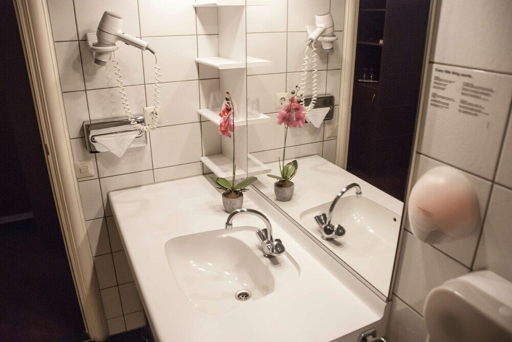 Фото 158116823309