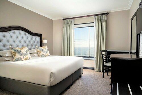 Гостиница Premier Hotel Cape Town в Кейптауне