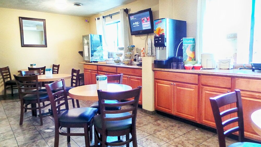 Фото Quality Inn Airport