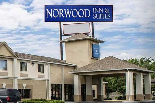 Гостиница Norwood Inn & Suites North Conference Center в Колумбусе