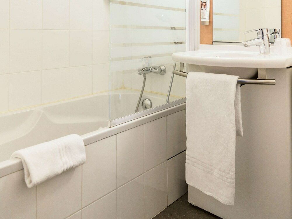 Фото Ibis Paris Grands Boulevards Opera 9th