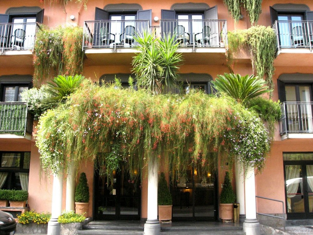 Фото Central Hotel