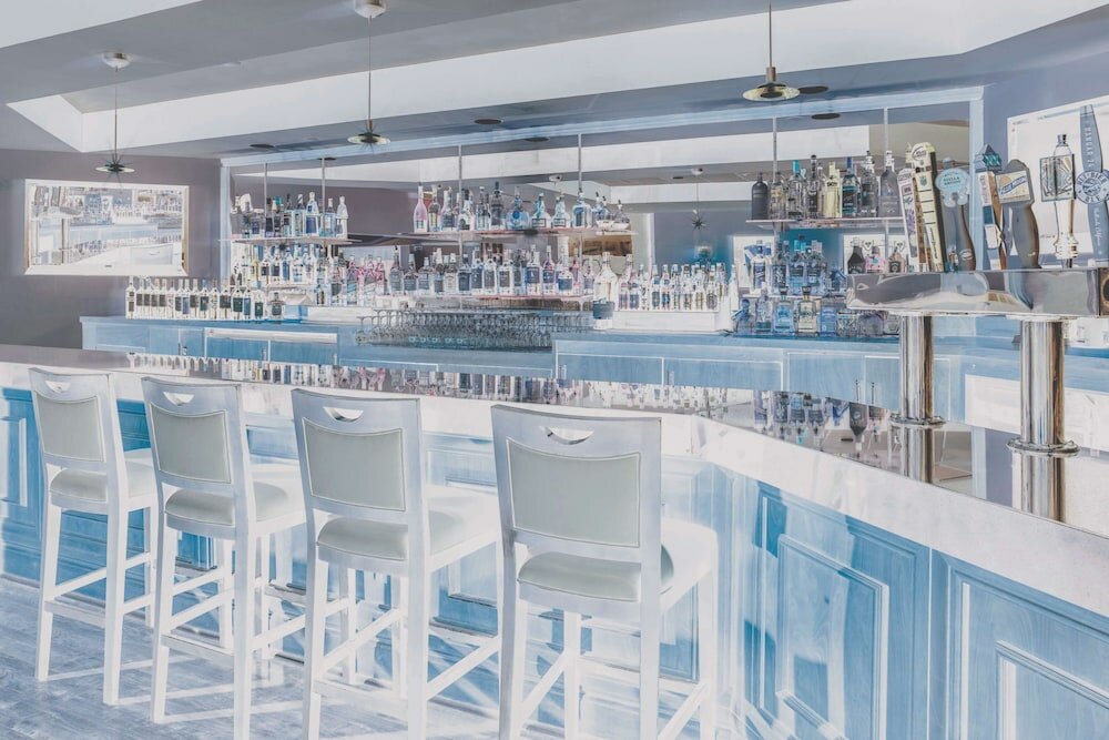 Фото DoubleTree by Hilton Carson