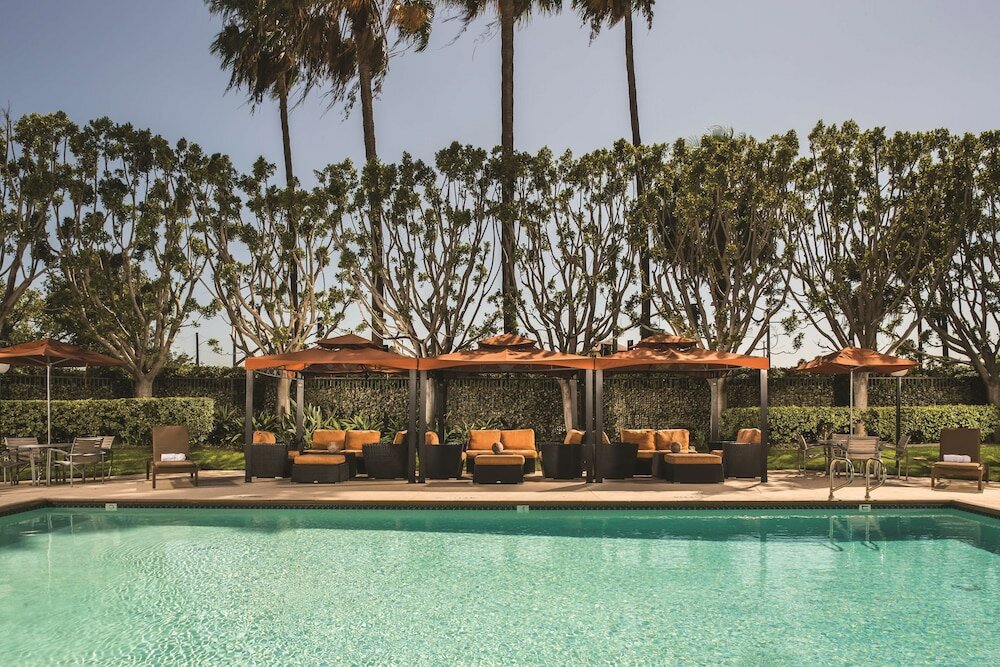 Фото DoubleTree by Hilton Carson