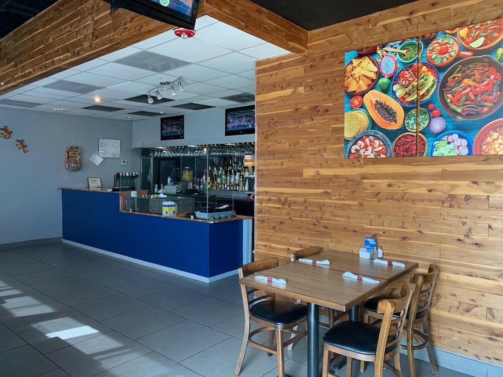 Фото Days Inn by Wyndham Fort Lauderdale-Oakland Park Airport N