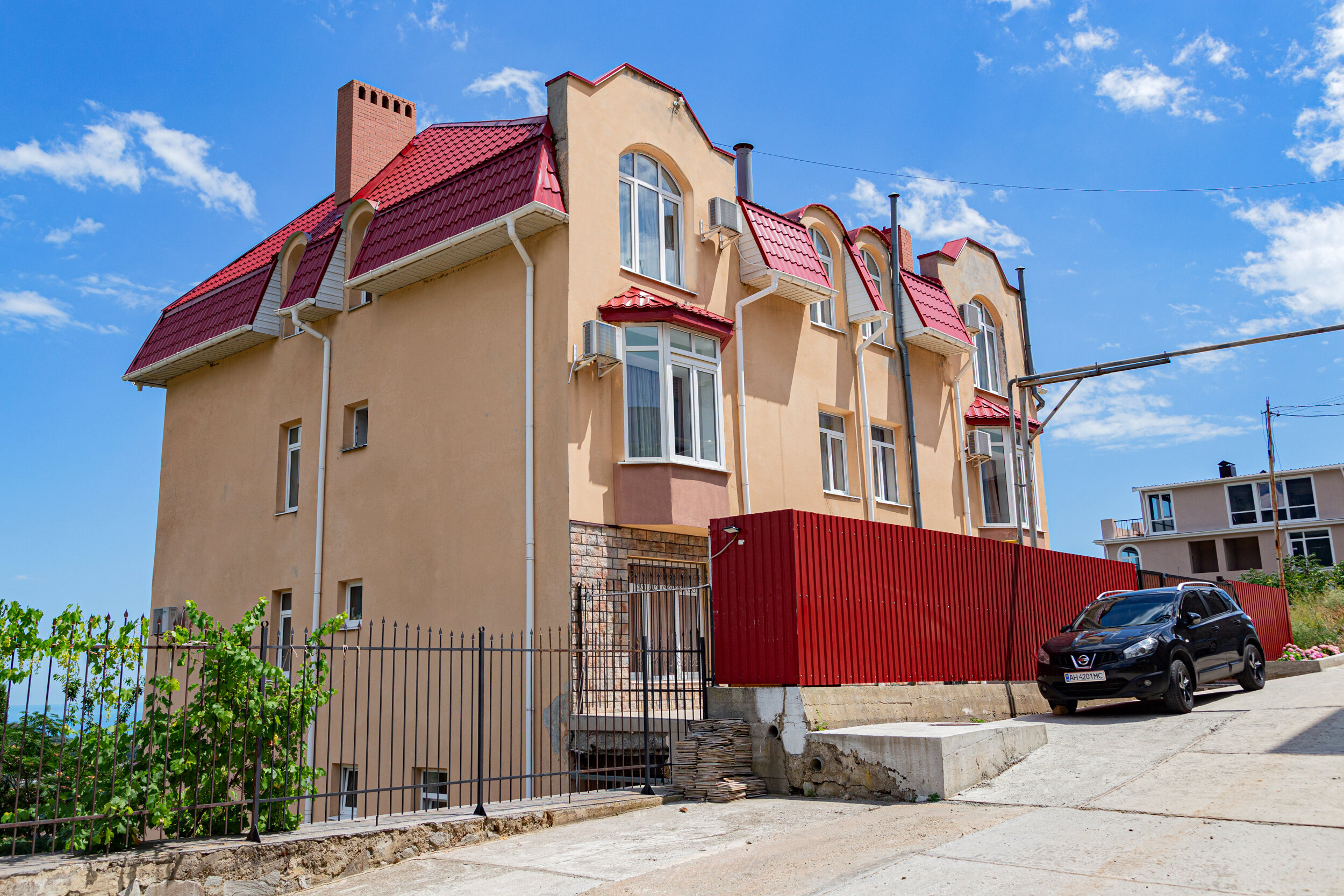 Фото отеля 2