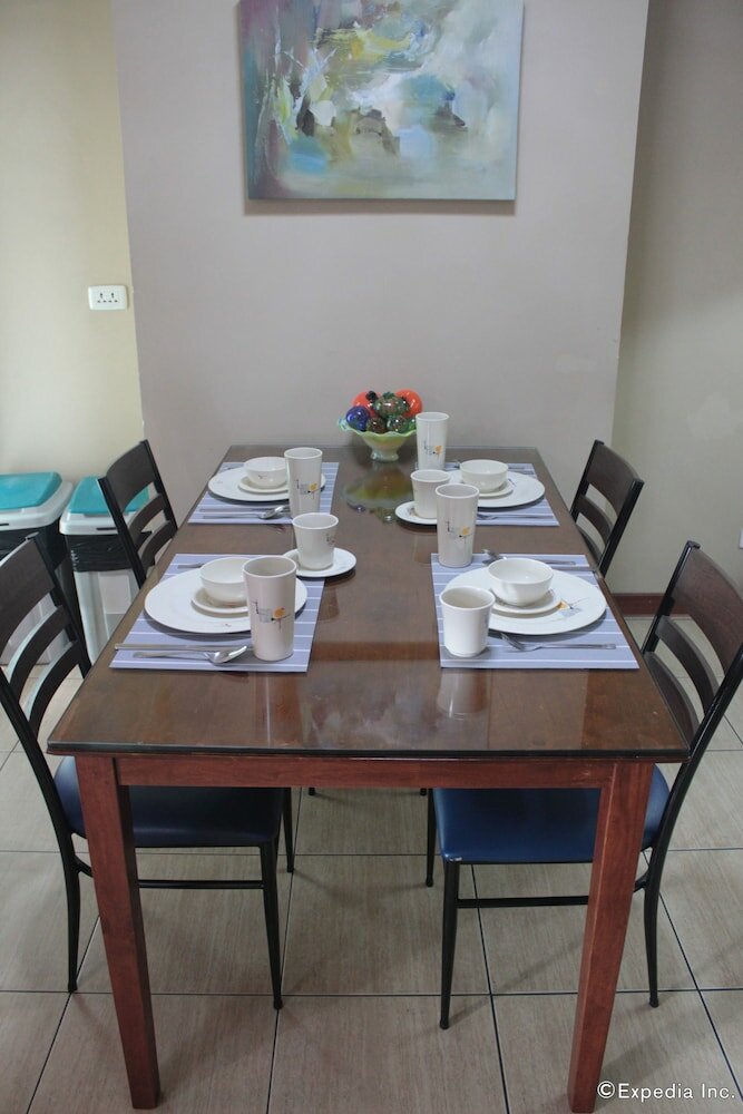 Фото Shaw Residenza Suites