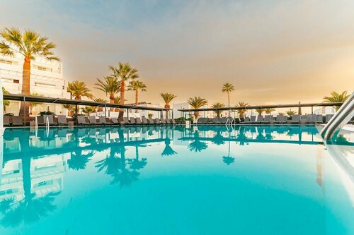 Гостиница Aequora Lanzarote Suites