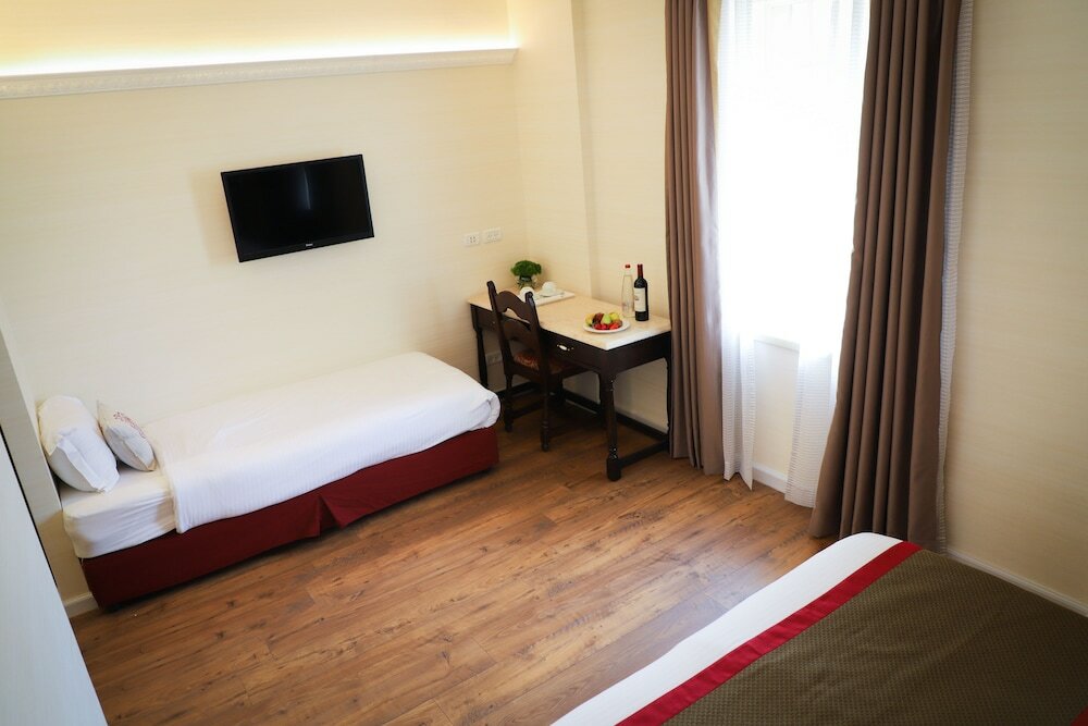 Фото Three Arches Hotel