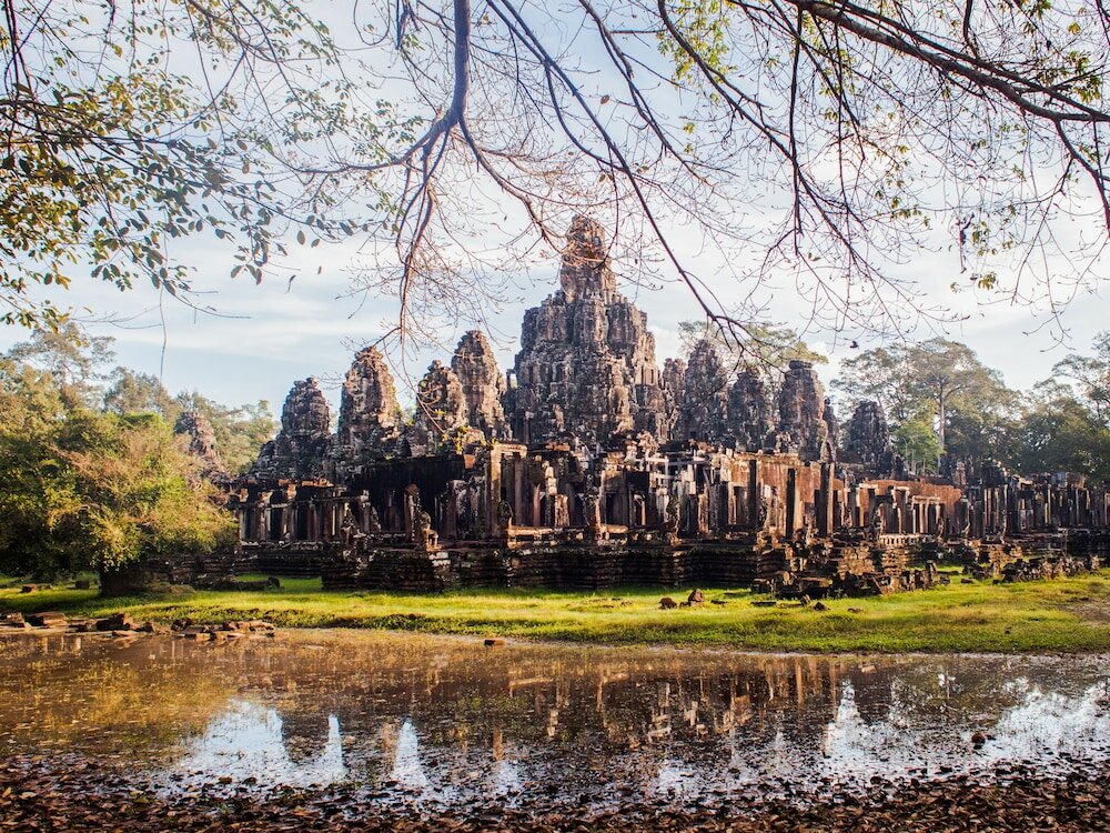 Фото Lynnaya Urban River Resort