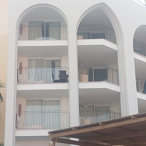 Внешний вид отеля Hotel Blau Parc в Сан-Антонио-де-Портмани, фото 4